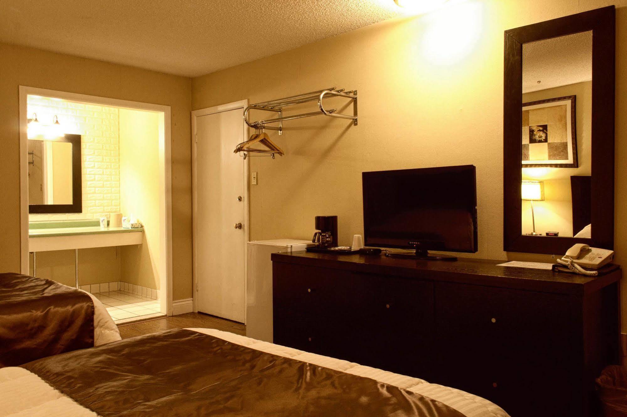 Hotel Moncton Eksteriør bilde
