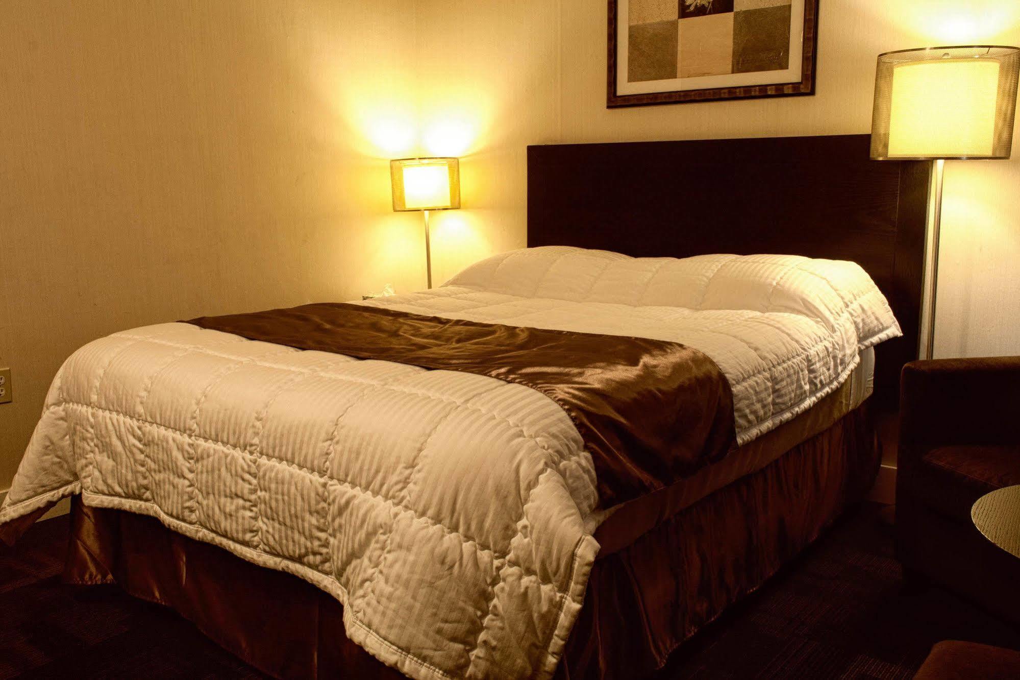 Hotel Moncton Eksteriør bilde