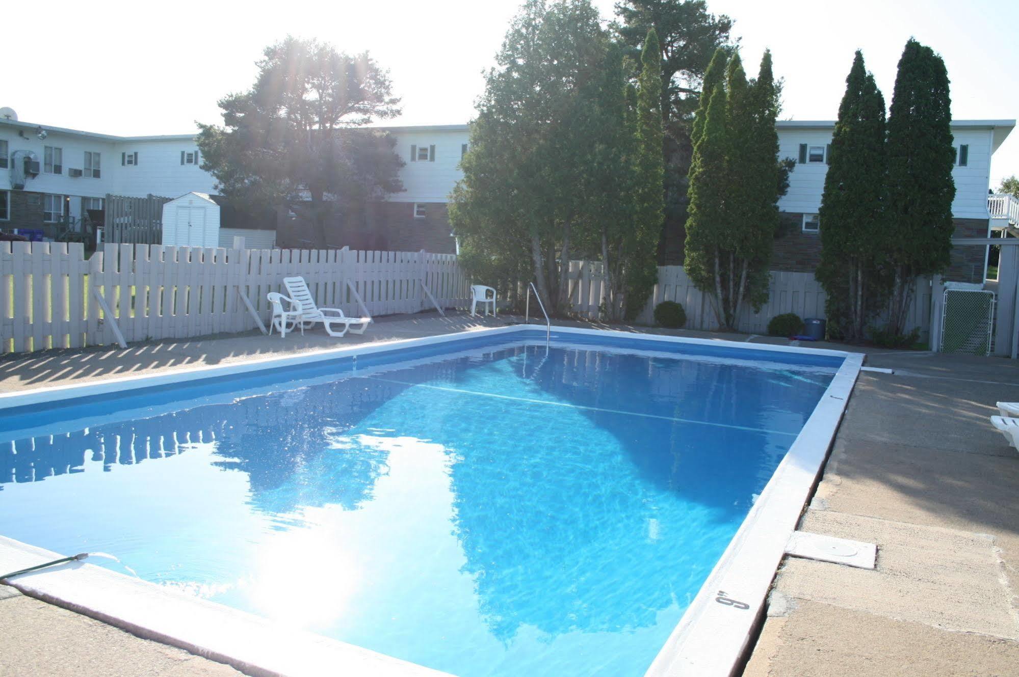 Hotel Moncton Eksteriør bilde