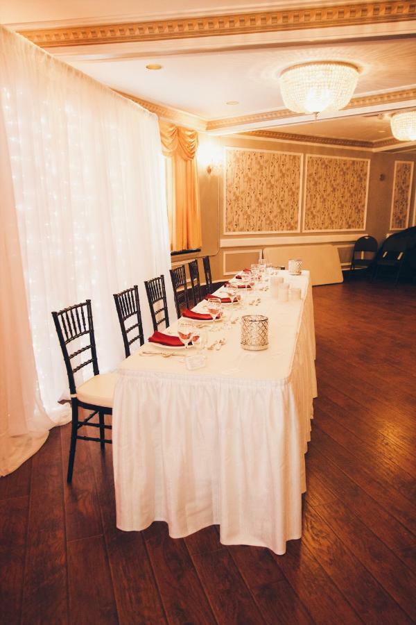 Hotel Moncton Eksteriør bilde